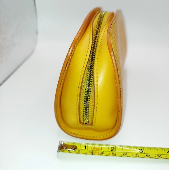 Louis Vuitton Dauphine Pouch In Yellow Epi Leather VGVC COA - Picture 12 of 13